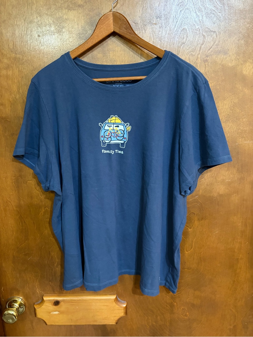 Life Is Good Navy Crusher XXXXL Women's Tee with Light Blue Logo